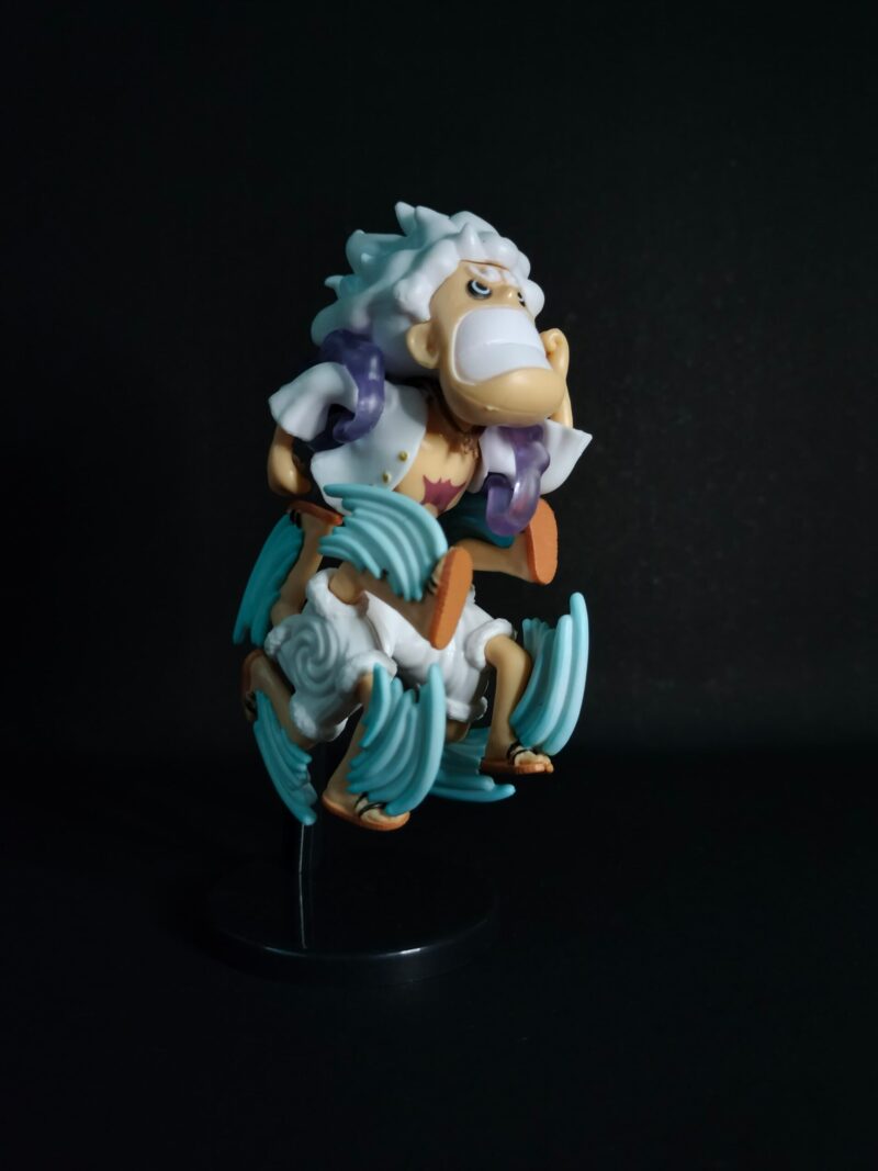 Monkey D’ Luffy gear 5 Running Limited Edition crazy action figure 12cm | one piece